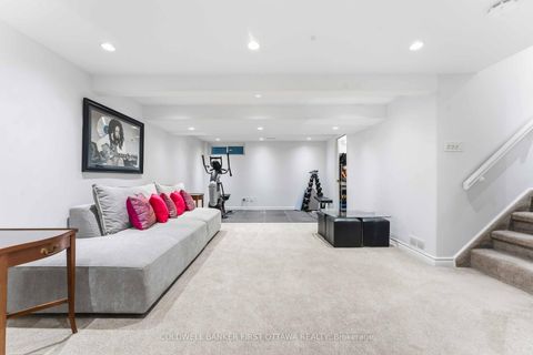 Photo 20 at 33 Monterey Drive, Nepean (Leslie Park), Ottawa