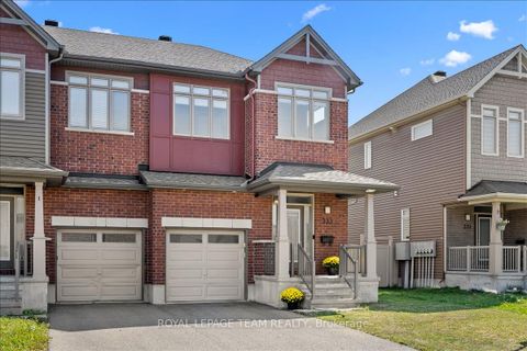 Photo 3 at 333 Tulum Crescent, Emerald Meadows/Trailwest, Kanata