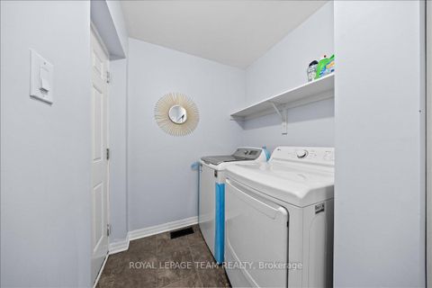 Photo 7 at 333 Tulum Crescent, Emerald Meadows/Trailwest, Kanata