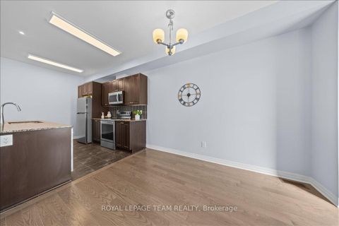 Photo 20 at 333 Tulum Crescent, Emerald Meadows/Trailwest, Kanata