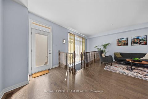 Photo 21 at 333 Tulum Crescent, Emerald Meadows/Trailwest, Kanata