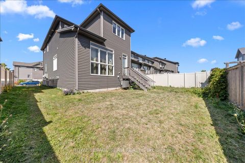 Photo 35 at 333 Tulum Crescent, Emerald Meadows/Trailwest, Kanata
