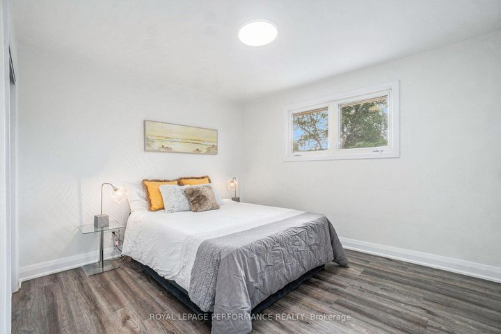 Photo 10 at 26 Majestic Drive, Nepean (Manordale), Ottawa