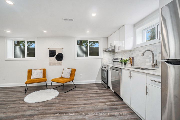 Photo 17 at 26 Majestic Drive, Nepean (Manordale), Ottawa