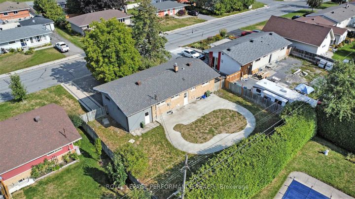 Photo 32 at 26 Majestic Drive, Nepean (Manordale), Ottawa