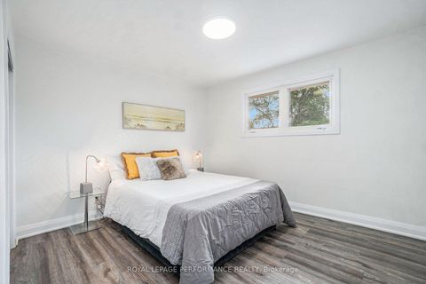 Photo 10 at 26 Majestic Drive, Nepean (Manordale), Ottawa