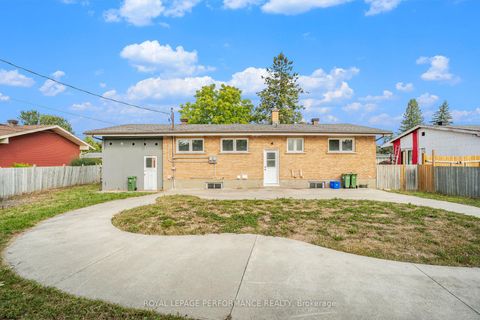 Photo 14 at 26 Majestic Drive, Nepean (Manordale), Ottawa