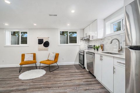 Photo 17 at 26 Majestic Drive, Nepean (Manordale), Ottawa