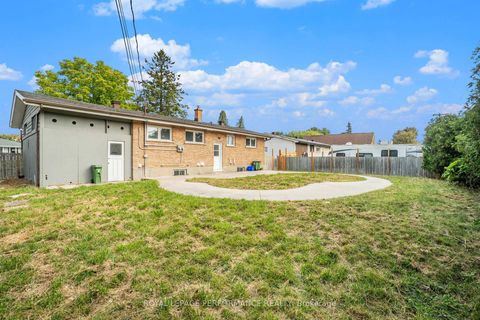 Photo 31 at 26 Majestic Drive, Nepean (Manordale), Ottawa