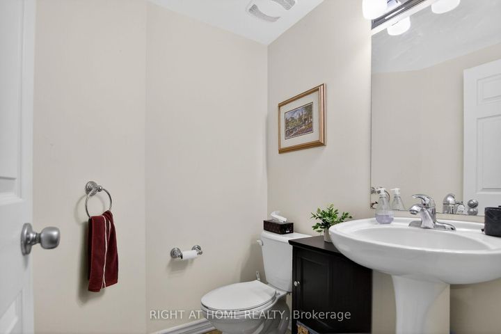 Photo 6 at 307 VENTANNA Way, Nepean (Strandherd), Ottawa