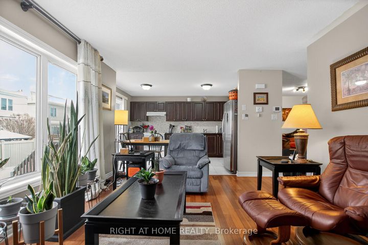 Photo 17 at 307 VENTANNA Way, Nepean (Strandherd), Ottawa