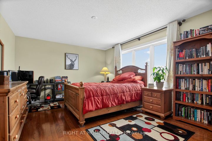 Photo 20 at 307 VENTANNA Way, Nepean (Strandherd), Ottawa