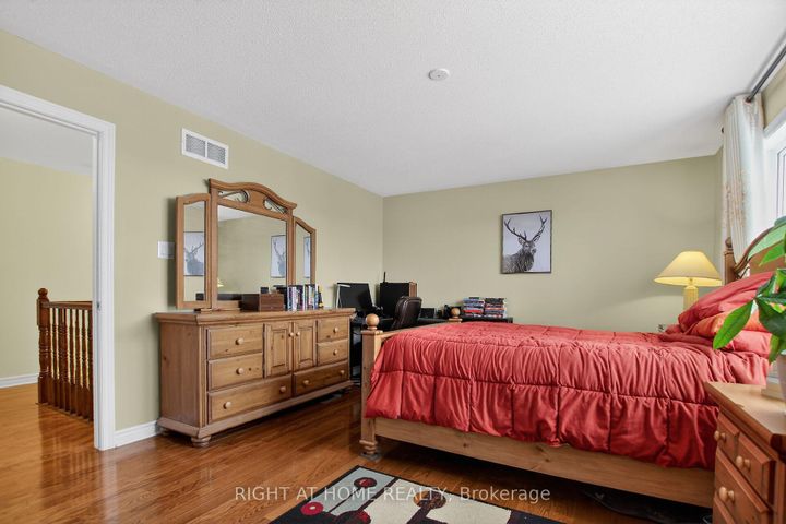 Photo 21 at 307 VENTANNA Way, Nepean (Strandherd), Ottawa