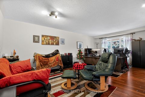 Photo 3 at 307 VENTANNA Way, Nepean (Strandherd), Ottawa