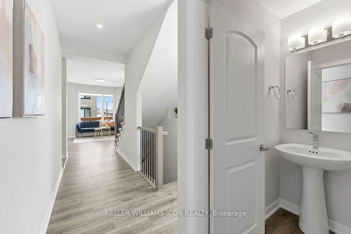 Photo 4 at 840 Andesite Terrace, Nepean (Half Moon Bay), Ottawa