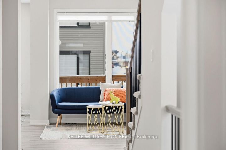 Photo 5 at 840 Andesite Terrace, Nepean (Half Moon Bay), Ottawa