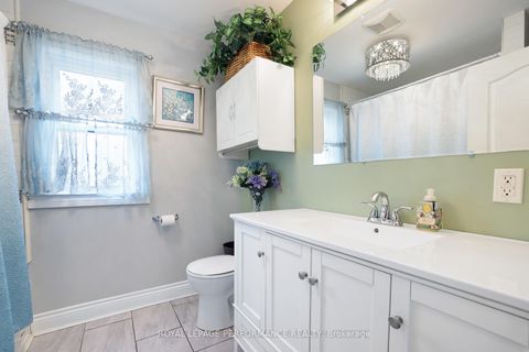 Photo 16 at 63 Wilson Street E, Perth