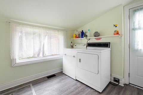 Photo 18 at 63 Wilson Street E, Perth