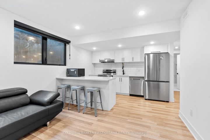 Photo 36 at 1124 Normandy Crescent, Nepean (Borden Farm/Stewart Farm/Carleton Heights/Parkwood Hills), Ottawa