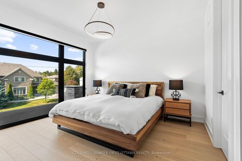 Photo 28 at 1124 Normandy Crescent, Nepean (Borden Farm/Stewart Farm/Carleton Heights/Parkwood Hills), Ottawa