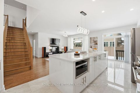 Photo 22 at 207 Osterley Way, Stittsville (South), Stittsville