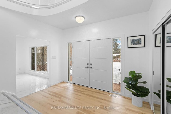 Photo 1 at 1444 Normandy Crescent, Nepean (Carleton Heights), Ottawa