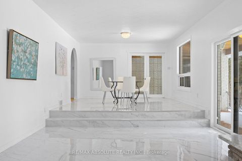 Photo 7 at 1444 Normandy Crescent, Nepean (Carleton Heights), Ottawa