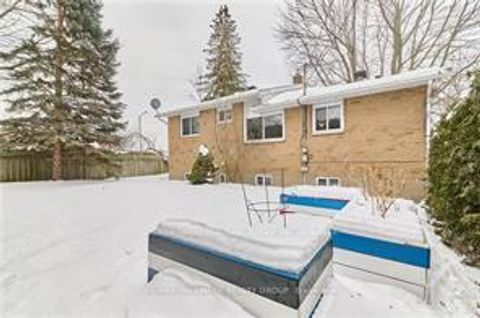 Photo 22 at 841 Balsam Drive, Chatelaine Village, Orleans