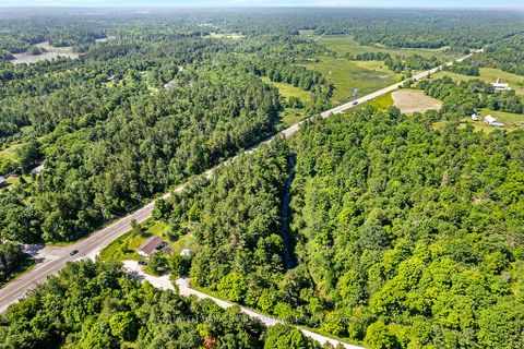 Photo 9 at 115 Doran Road, Bathurst/Burgess & Sherbrooke (Bathurst) Twp, Tay Valley