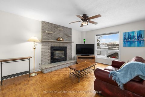 Photo 11 at 944 Greenbriar Avenue, Nepean (Carleton Heights), Ottawa