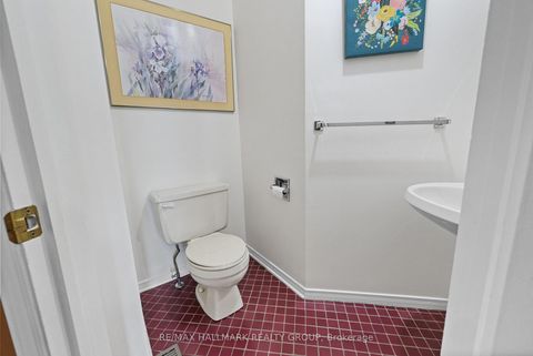 Photo 13 at 944 Greenbriar Avenue, Nepean (Carleton Heights), Ottawa