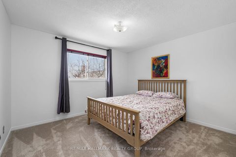 Photo 22 at 944 Greenbriar Avenue, Nepean (Carleton Heights), Ottawa