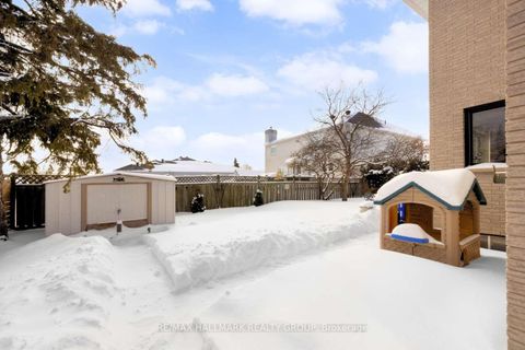 Photo 35 at 944 Greenbriar Avenue, Nepean (Carleton Heights), Ottawa