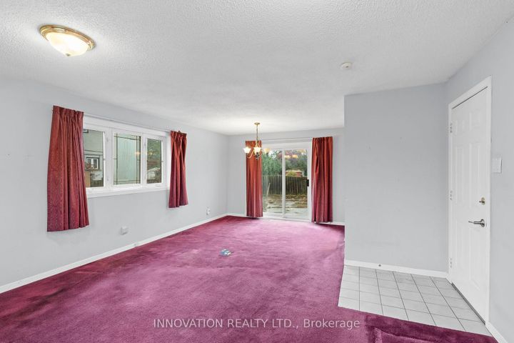 Photo 17 at 30 Oakview Avenue, Nepean (Meadowlands/Crestview), Ottawa