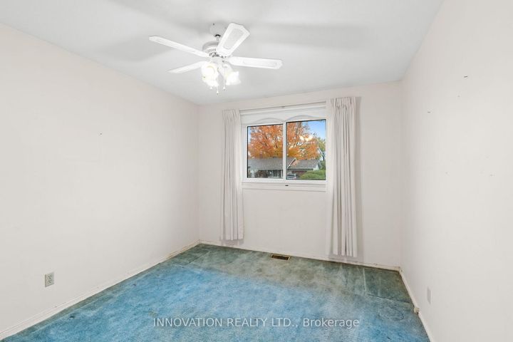 Photo 24 at 30 Oakview Avenue, Nepean (Meadowlands/Crestview), Ottawa