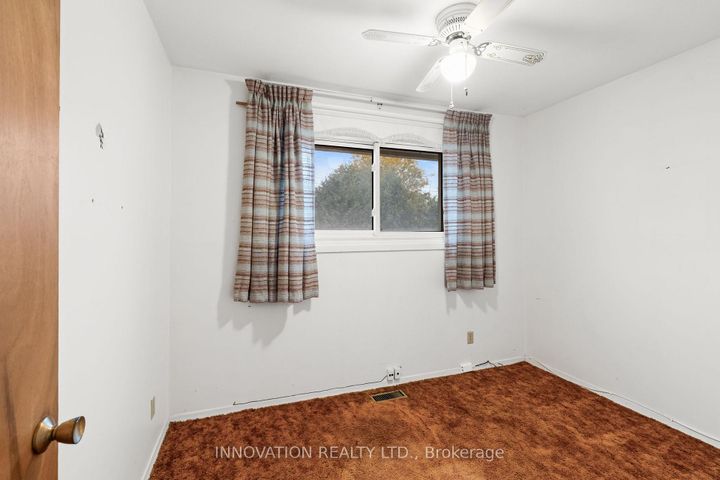 Photo 27 at 30 Oakview Avenue, Nepean (Meadowlands/Crestview), Ottawa