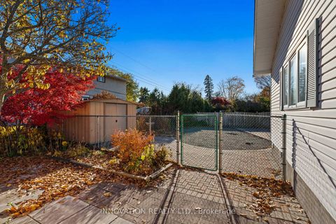 Photo 41 at 30 Oakview Avenue, Nepean (Meadowlands/Crestview), Ottawa
