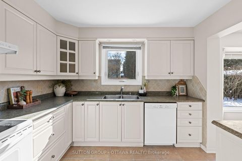 Photo 10 at 908 Chaleur Way, Convent Glen, Orleans