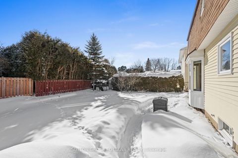 Photo 30 at 908 Chaleur Way, Convent Glen, Orleans