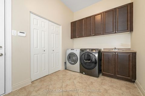 Photo 21 at 184 Felicity Crescent, Mer Bleue/Bradley Estates/Anderson Park, Orleans