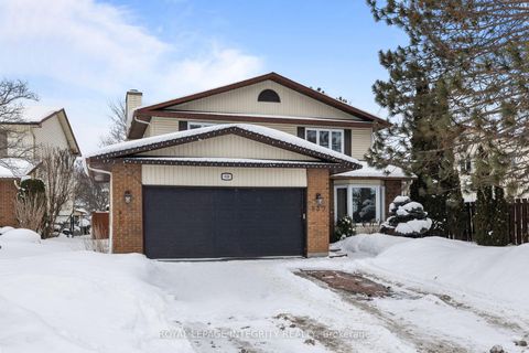 Photo 1 at 830 Acadian Gardens, Convent Glen, Orleans