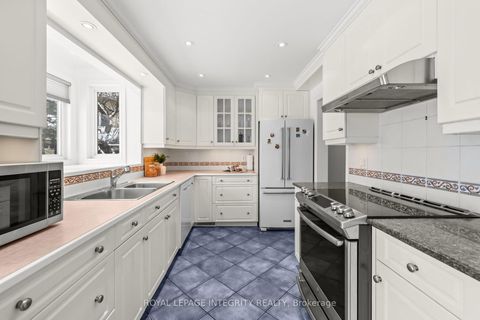 Photo 13 at 830 Acadian Gardens, Convent Glen, Orleans