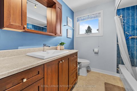 Photo 26 at 830 Acadian Gardens, Convent Glen, Orleans