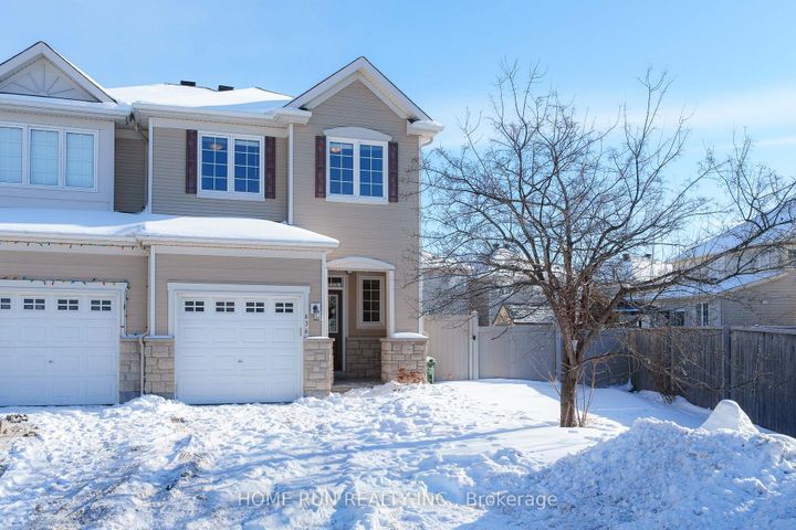 Photo 2 at 636 Pamplona Private, Nepean (Stonebridge), Ottawa