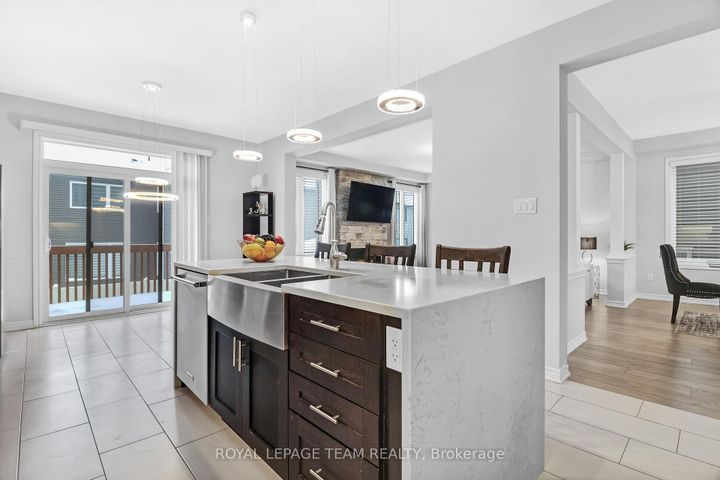 Photo 21 at 405 Aphelion Crescent, Nepean (Half Moon Bay), Ottawa