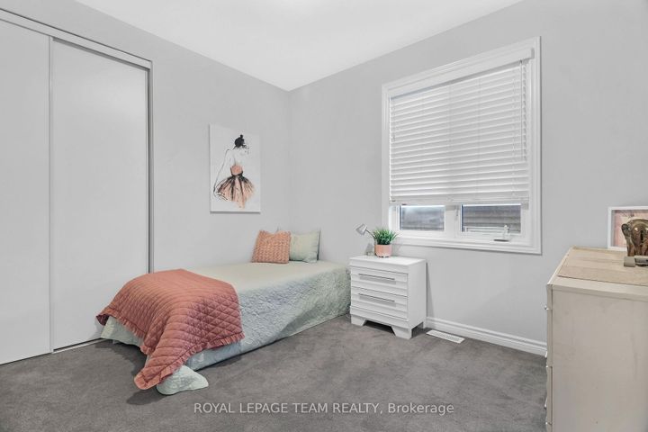 Photo 35 at 405 Aphelion Crescent, Nepean (Half Moon Bay), Ottawa