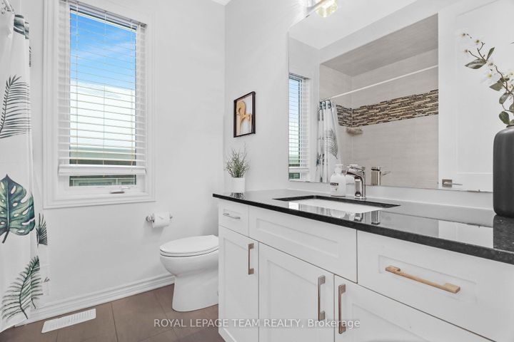 Photo 37 at 405 Aphelion Crescent, Nepean (Half Moon Bay), Ottawa