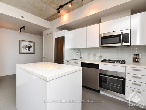 Photo 8 at 209 - 203 CATHERINE Street, Ottawa Centre