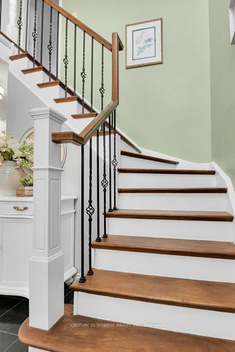 Photo 23 at 25 Waterton Crescent, Bridlewood, Kanata