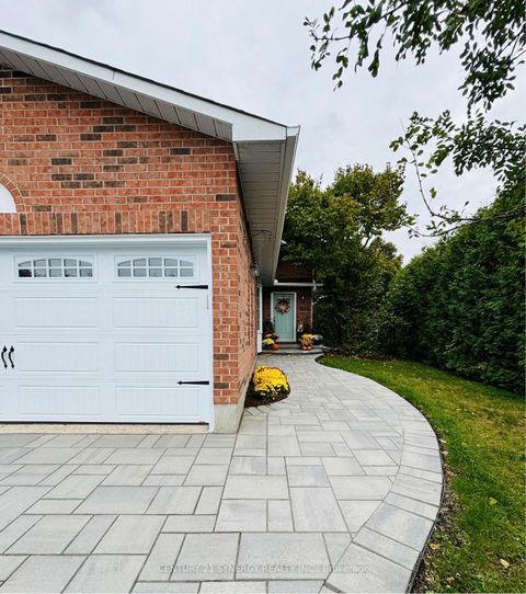 Photo 48 at 25 Waterton Crescent, Bridlewood, Kanata